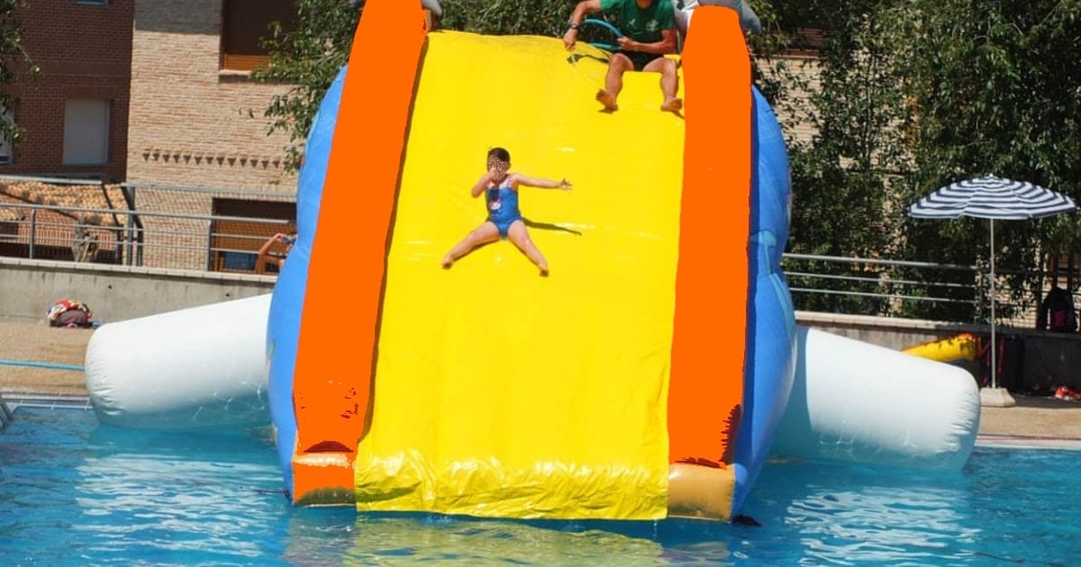 colchonetas hinchables la manga Alquiler de hinchables acuáticos en La Manga