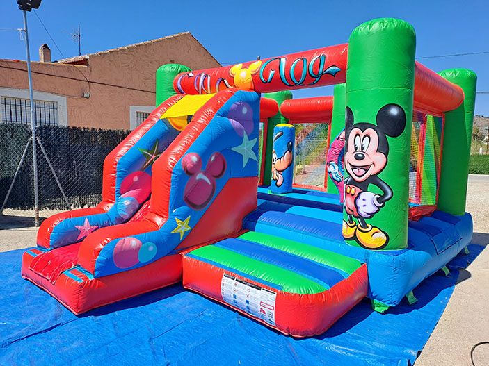 Castillo hinchable de Mickey Mouse