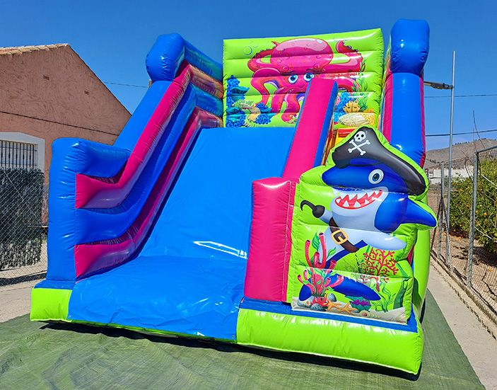 Tobog�n hinchable de agua para piscina de obra 